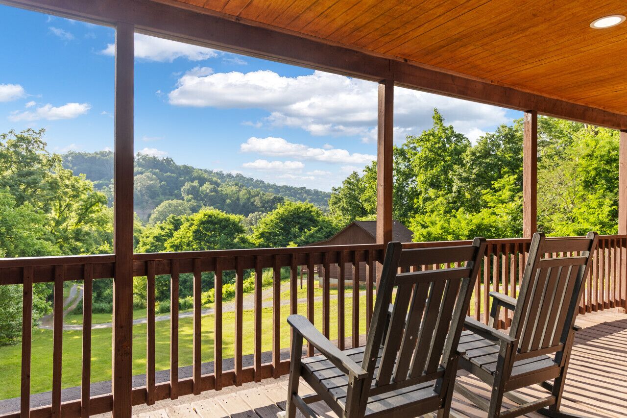 المنطقة المحيطة بالمنشأة