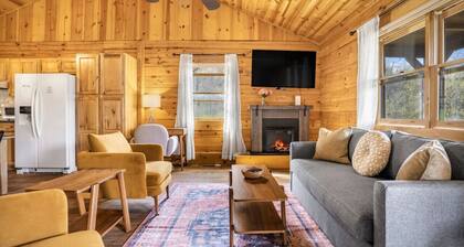 New/MountainViews/Rustic/HotTub