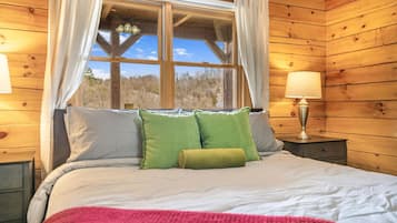 2 bedrooms, desk, iron/ironing board, travel crib