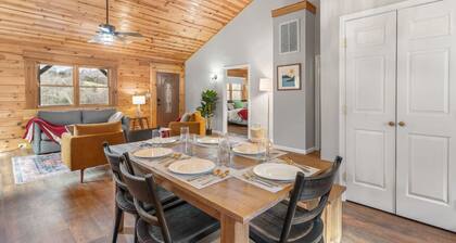 New/MountainViews/Rustic/HotTub