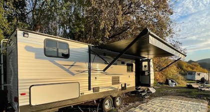 Mountain View/camping/Lake/Farm/Easy Access