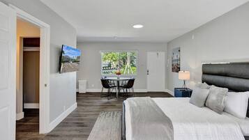 Iron/ironing board, travel cot, free WiFi, bed sheets