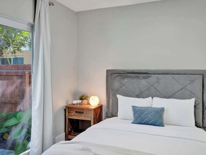 1 bedroom, iron/ironing board, travel cot, WiFi