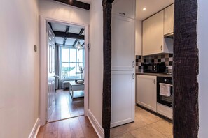 Private kitchen - Blackfriars House, overlooking Chester Racecourse (Chester)