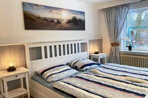 2 chambres, fer et planche à repasser, lit parapluie, Wi-Fi gratuit