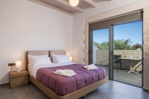Luxury Villa | 2 bedrooms, in-room safe, blackout curtains, soundproofing - Sun Flower Villas (Chania)