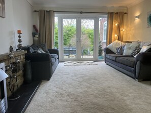 Smart-tv, tv-spel, dvd-spelare och datorskärmar