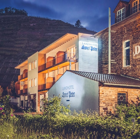 Fachada da propriedade