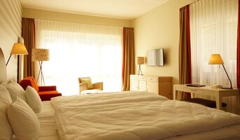 Superior Double Room | Hypo-allergenic bedding, in-room safe, desk, laptop workspace