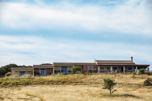 Exterior - Typical house with panoramic views, in the countryside 15 minutes from the sea.  (San Pasquale)