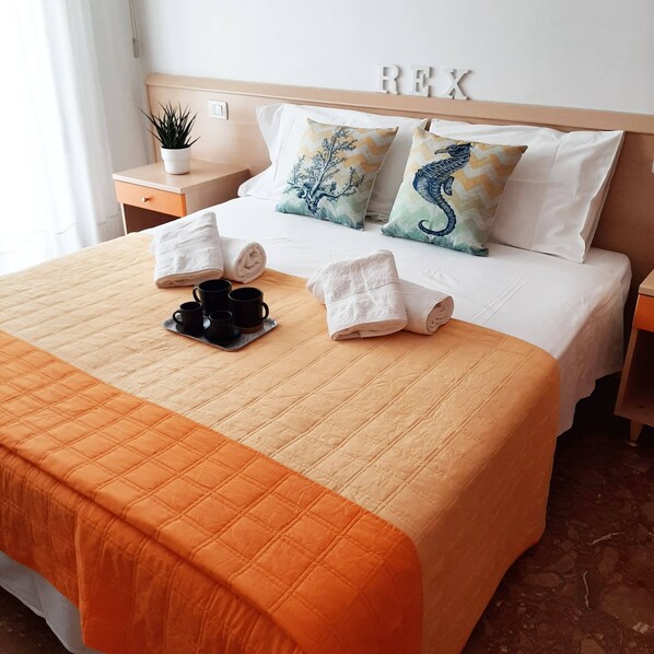 สแตนดาร์ดสตูดิโอ | เปล/เตียงเด็กอ่อน, เตียงเสริม/เปล, ผ้าปูที่นอน
