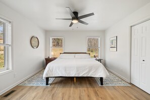 3 quartos, ferros/tábuas de passar roupa, Wi-Fi de cortesia