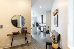 Interior - Outrider 113 by AvantStay | Private Balcony + Close to Broadway, ADA Accessible (Nashville)