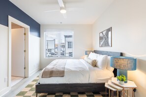 4 bedrooms, desk, free WiFi, bed sheets
