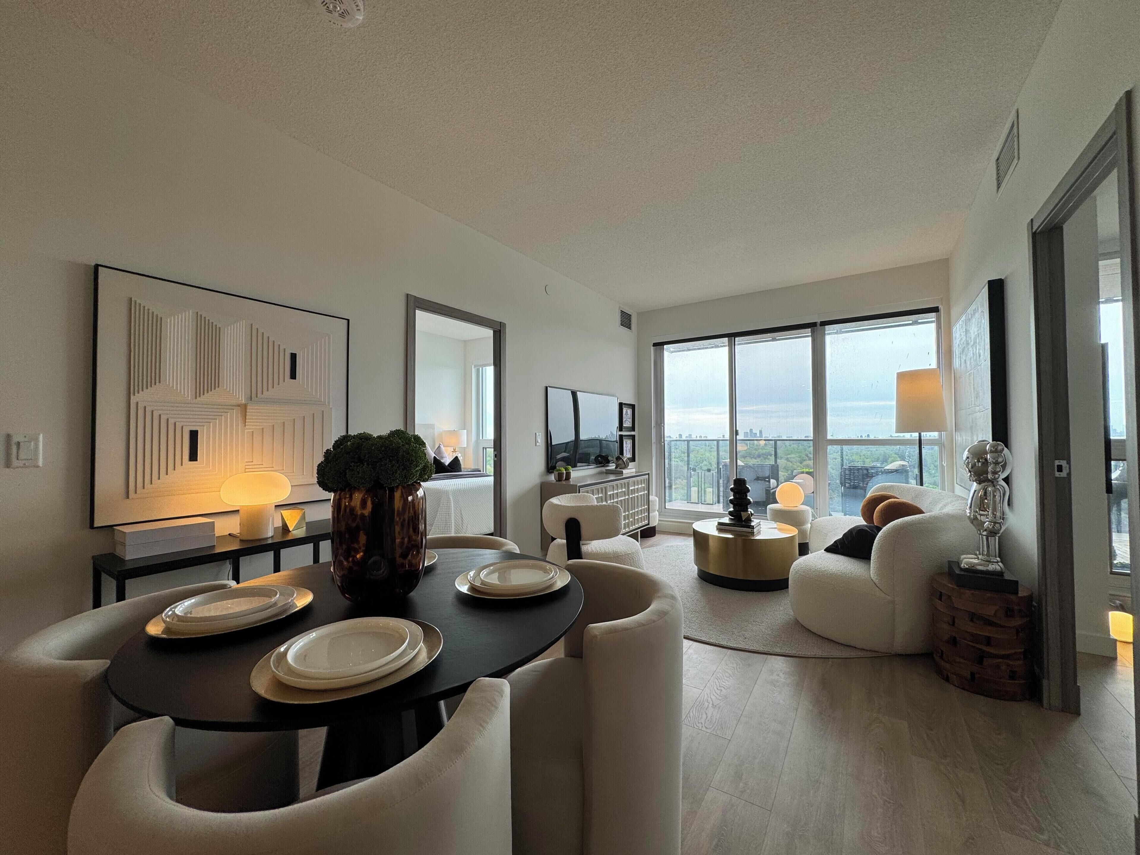 Exclusive Room | In-room dining