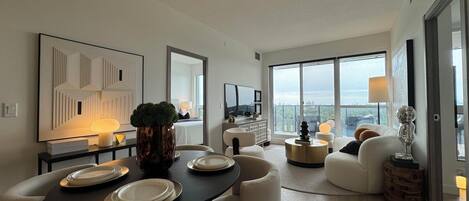 Exclusive Room | In-room dining