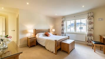 4 Schlafzimmer, Internetzugang, BettwÀsche