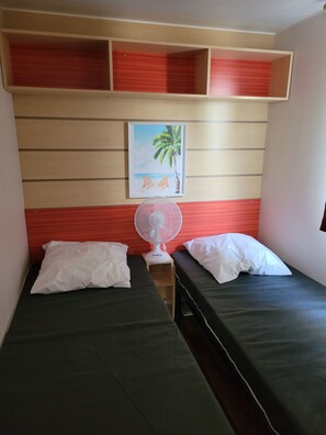 3 bedrooms, iron/ironing board, WiFi