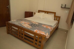 Klassiek appartement, uitzicht op stad | 3 slaapkamers, een strijkplank/strijkijzer, gratis wifi