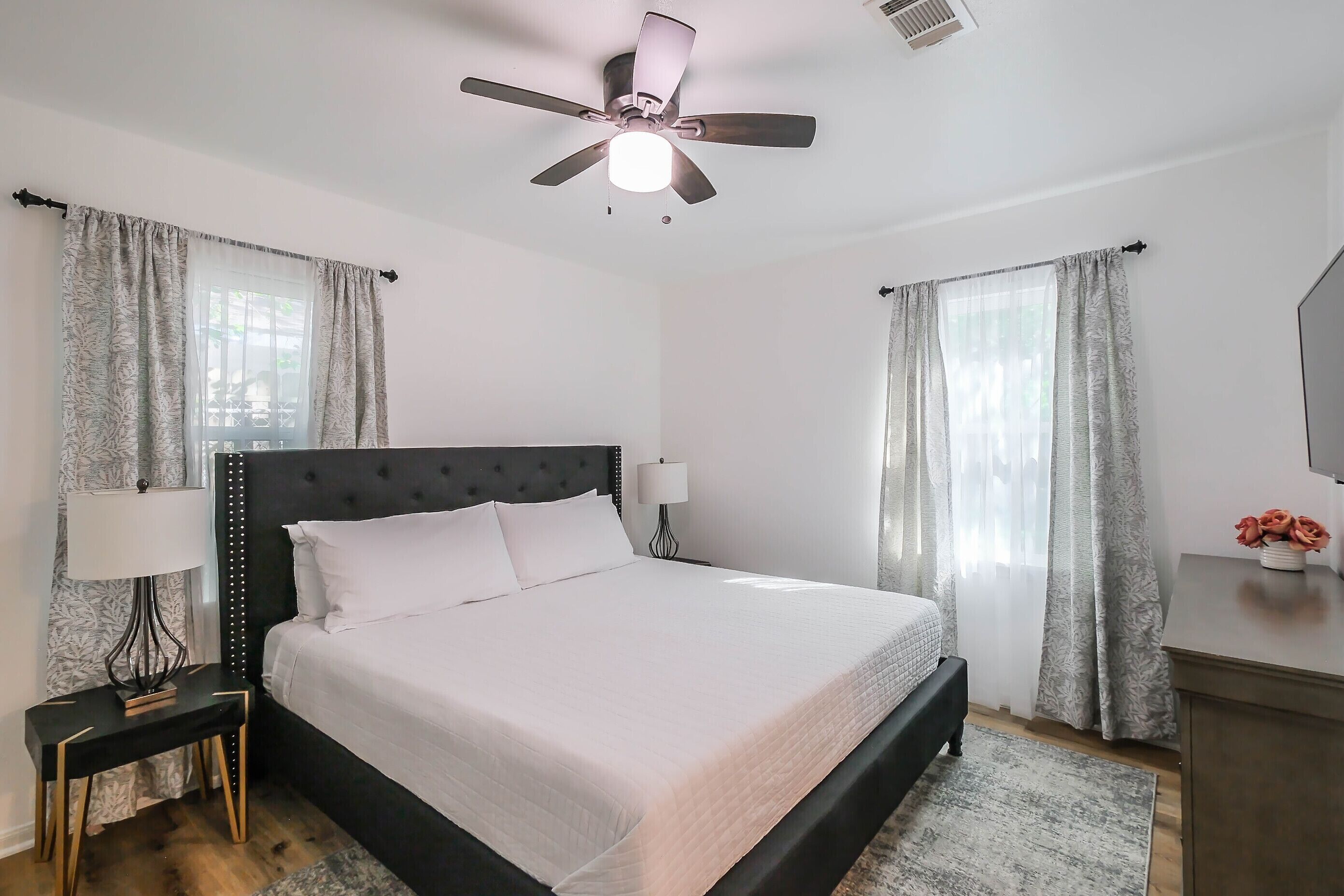 Bügeleisen/Bügelbrett, WLAN, Bettwäsche