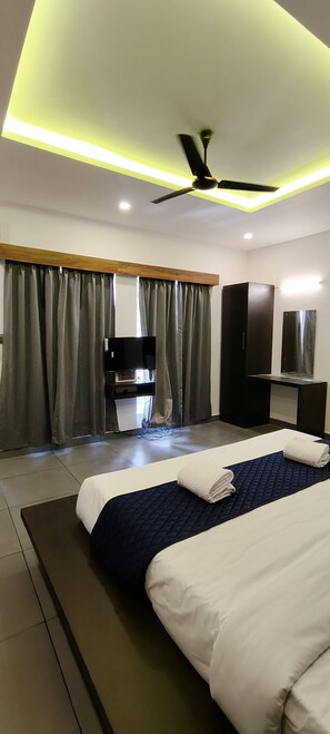 Villa Suit Room | Free WiFi - Maryland Holiday Resort (Vythiri)