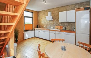 Kühlschrank, Herdplatte, Geschirrspüler