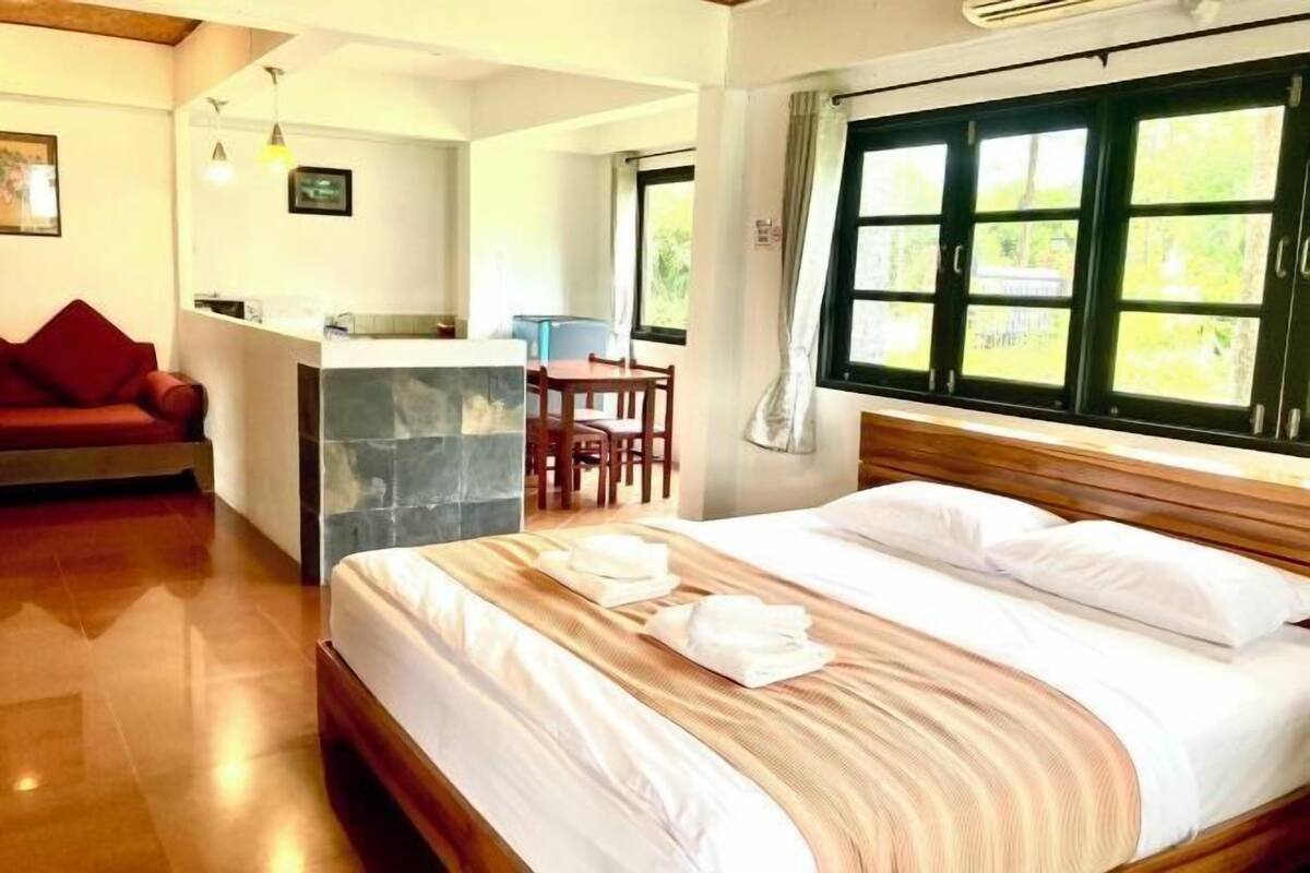 Premium bedding, pillowtop beds, desk, blackout drapes