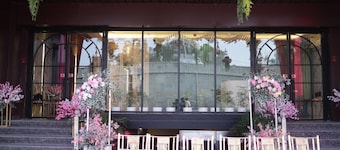 Hotel Majestic Grand By MNG Rooms