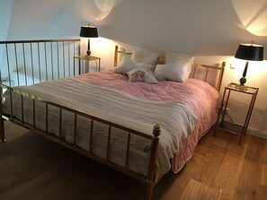 Room - Idyllisches Appartement für 2 im Landhaus mit Aufregender Wendeltreppe (Tönning)