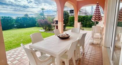 Garden Retreat by the sea on Albarella