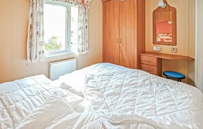 3 室のベッドルーム、WiFi (無料)