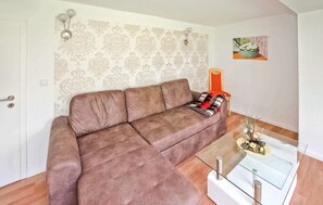 TV - Cozy home in Hoffelde with WiFi (Hoffelde)