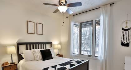 Trout Creek Condos - Harbor Springs MI - Condo 136