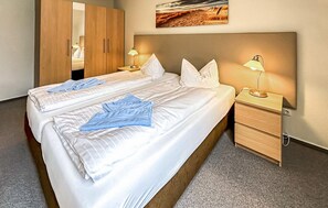 2 Schlafzimmer, Reisekinderbett, kostenloses WLAN, Bettwäsche