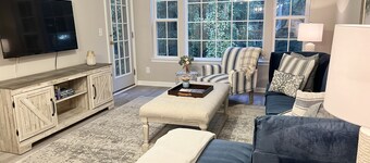 Relaxing 3BR Beauty True Blue Golf Pawleys Island Balcony, Beach Pools & Spa