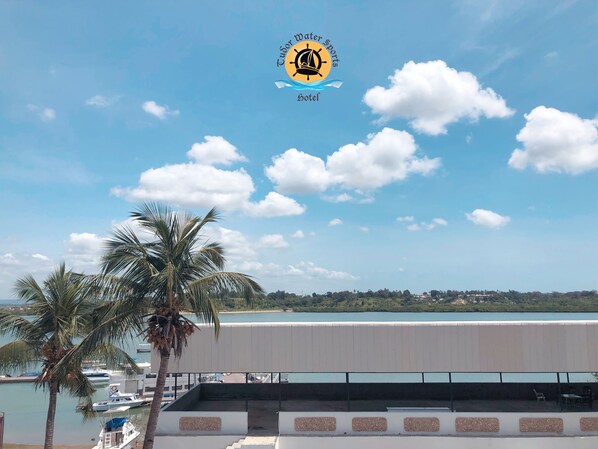 Desk, laptop workspace, soundproofing, free WiFi - Tudor Water Sports Hotel (Mombasa)