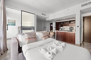 2 dormitorios, tabla de planchar con plancha, wifi y ropa de cama