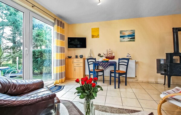 Téléviseur, foyer, chaîne audio