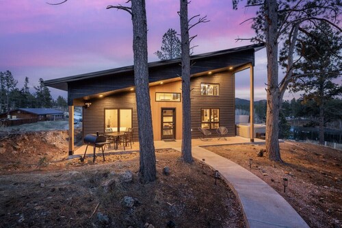 Hottub Haven: Sauna + Firepit + Enjoy Wildlife