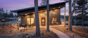 Hottub Haven: Sauna + Firepit + Enjoy Wildlife