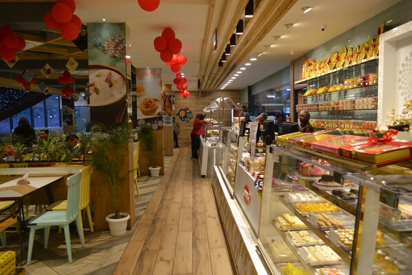 Restaurant - HOTEL VELVET GREY (Kasauli)