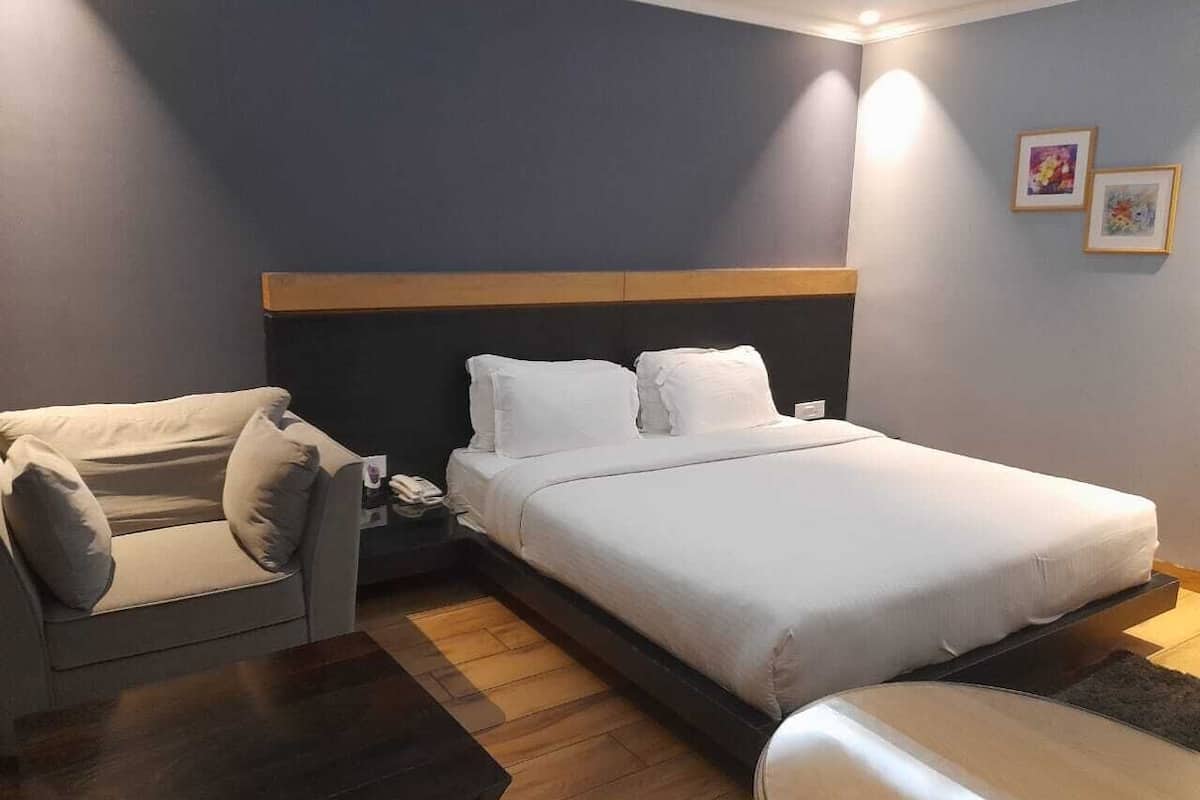 Premium Double Room | WiFi (free)