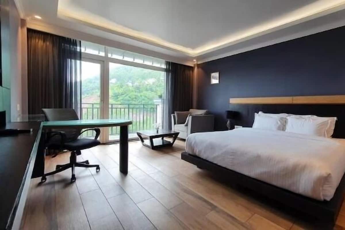 Superior Double Room | WiFi (free)