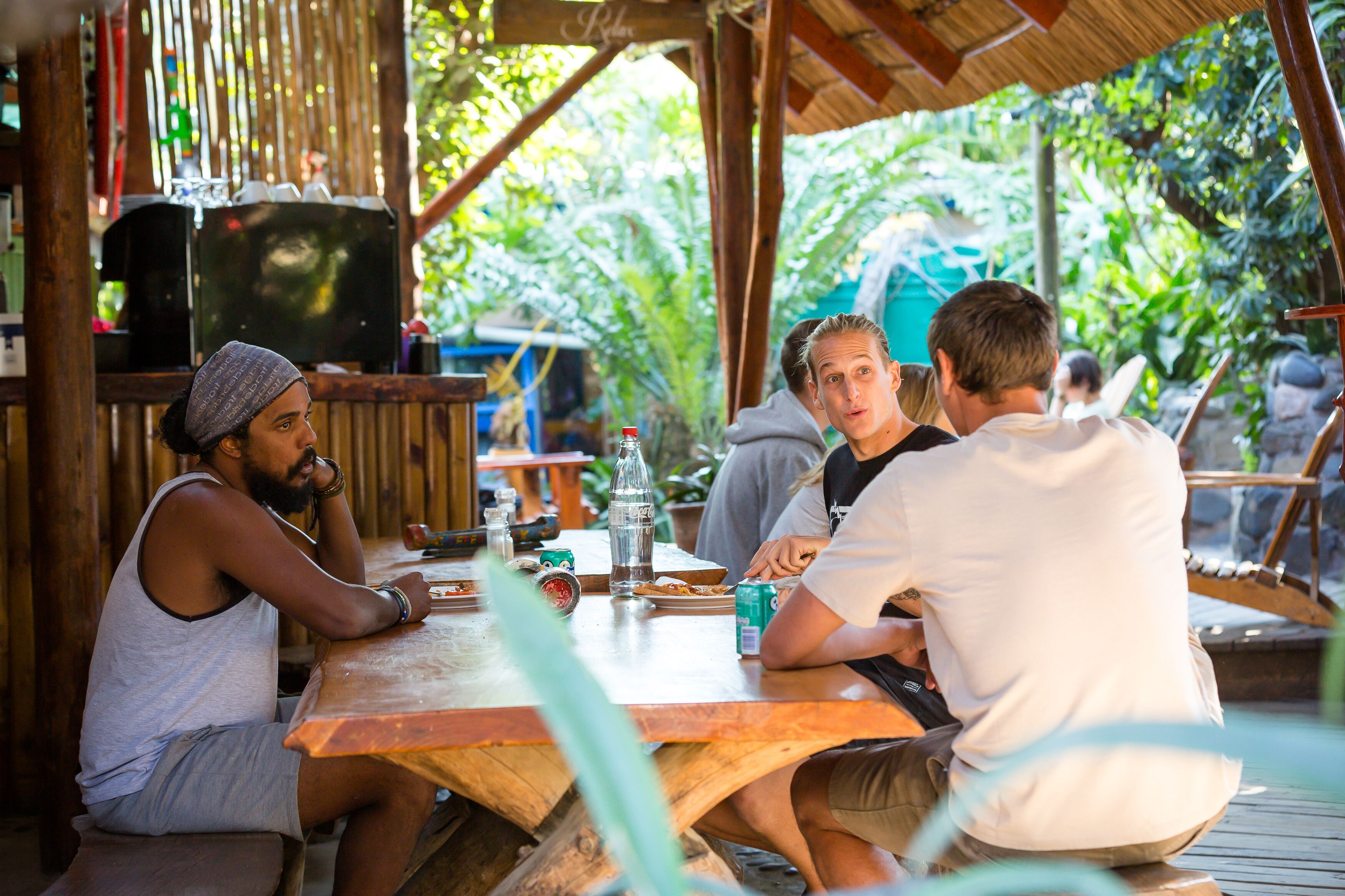 Päivittäinen tilauksen mukaan valmistettu aamiainen maksusta
