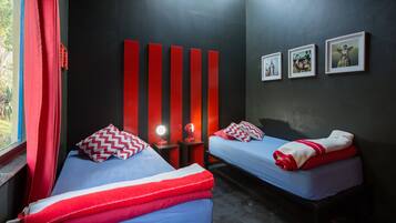 Twin Room | Bed sheets