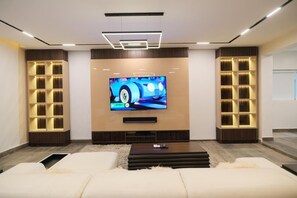 4 chambres, bureau, fer et planche Ă repasser, Wi-Fi