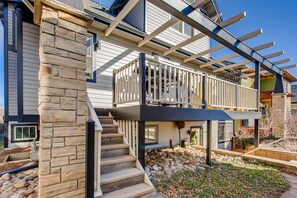 Exterior - Brilliant Posh Home - Backs to Poudre River Trail (Fort Collins)