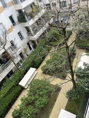 Property grounds - A little sun in Paris with balconies, 15 minutes from Porte de Versailles (Paris)