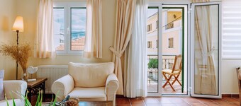 Lithostroto Suites - Superior Apartment 