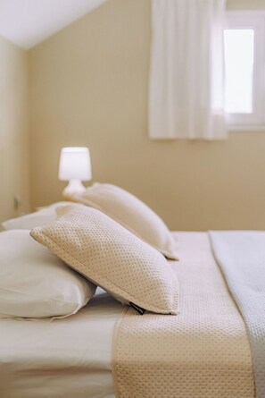 3 Schlafzimmer, Bügeleisen/Bügelbrett, Reisekinderbett, WLAN